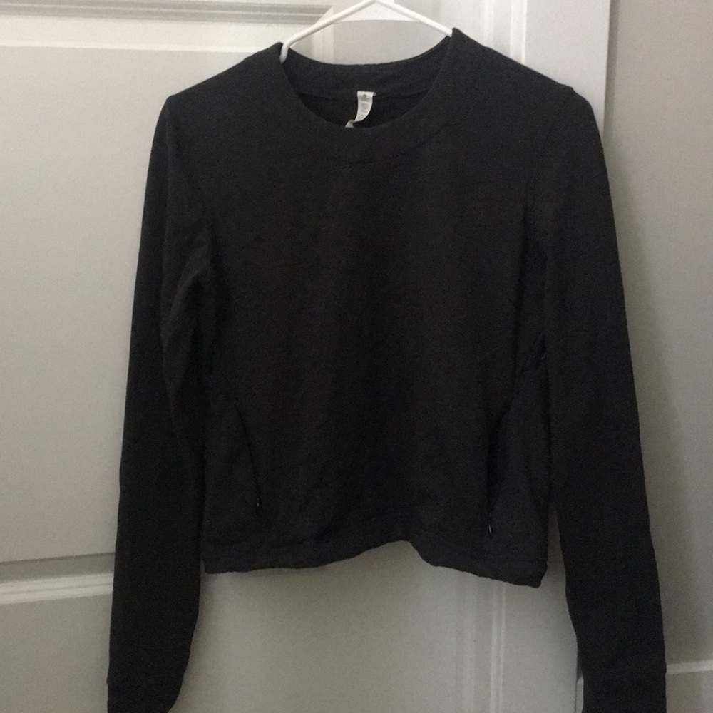 Lululemon cut out gray sweatshirt 💕💕💕💕💕